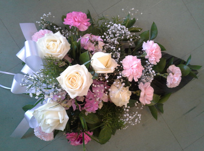 Kukkakauppa, Leppävaaran kukka, hautajaiskukat, hautajaisseppeleet